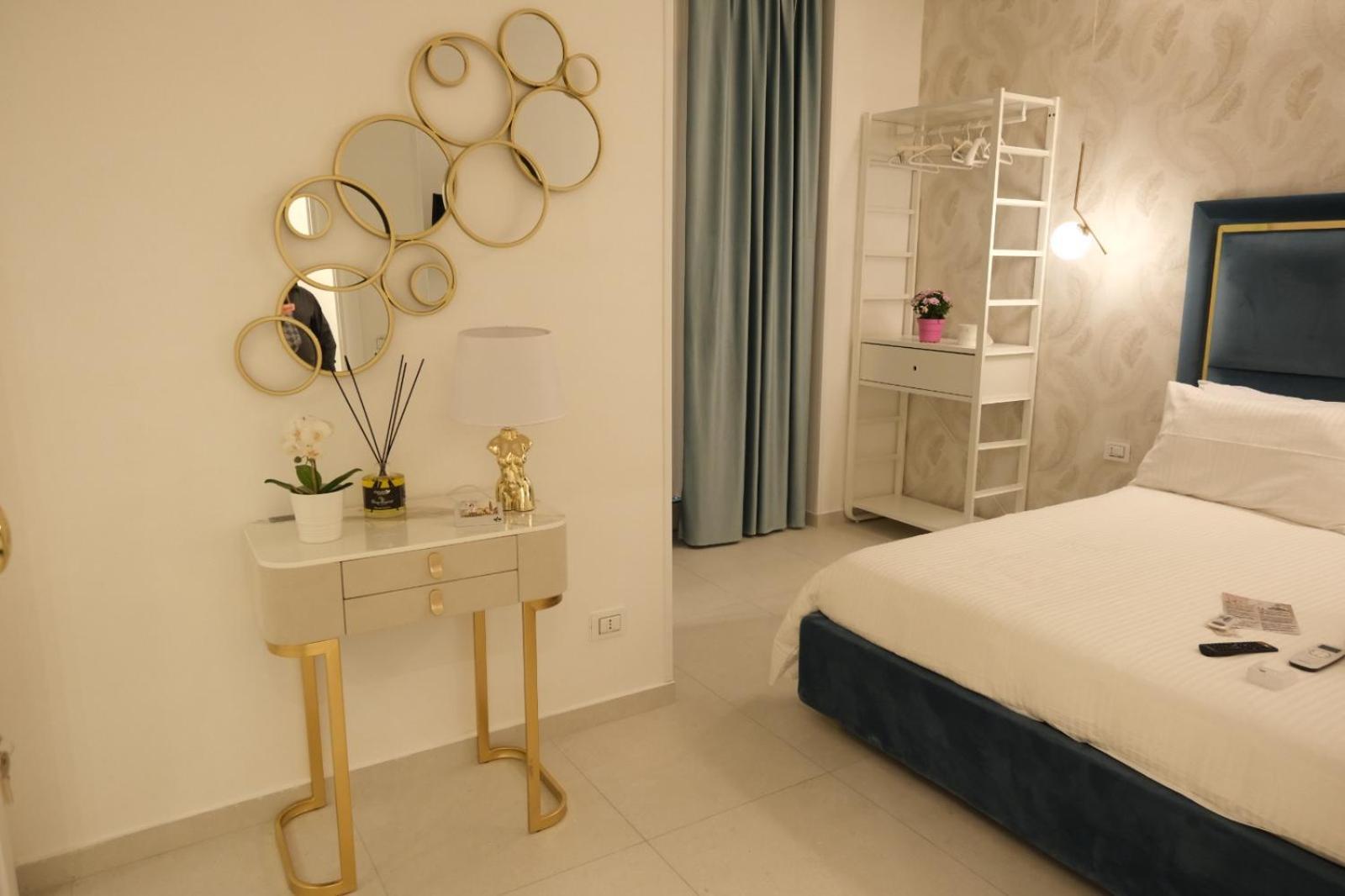 Luxury Masaniello Hotel Naples Exterior photo