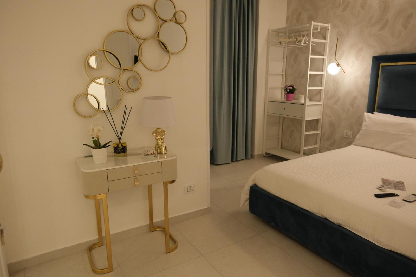 Luxury Masaniello Hotel Naples Exterior photo
